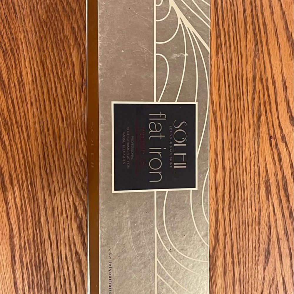 Soleil Gold Flat Iron